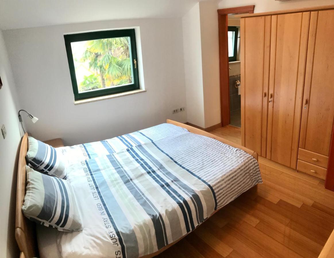 Todor Seaside Apartments Lovrecica  Bagian luar foto